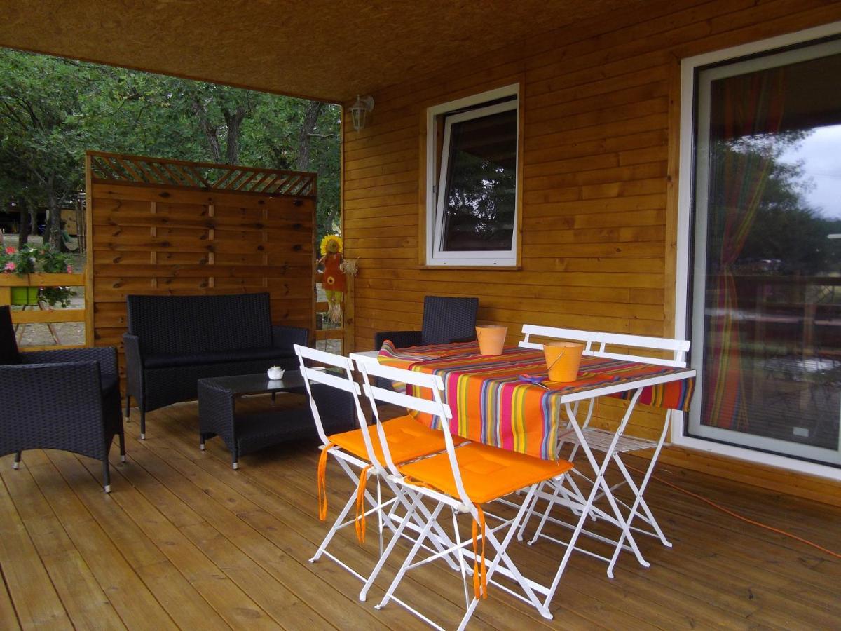 Chalet 2 Pers. + Bebe Montolieu Екстериор снимка